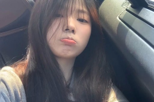 揭秘娱乐八卦：李金铭综艺风波、Lisa分手内幕、梁朝伟假社恐与B男星洗白真相