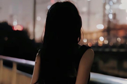 AI生成的千禧年女演员走红TikTok单条视频百万点赞；《纸手机》后又一部催泪AI短片火了 GC热门精选