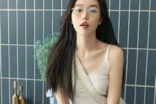 河南699分女孩韩雅平被网暴：一句劝人“少玩手机”的线万条恶评的背后藏着最扎心的人性真相
